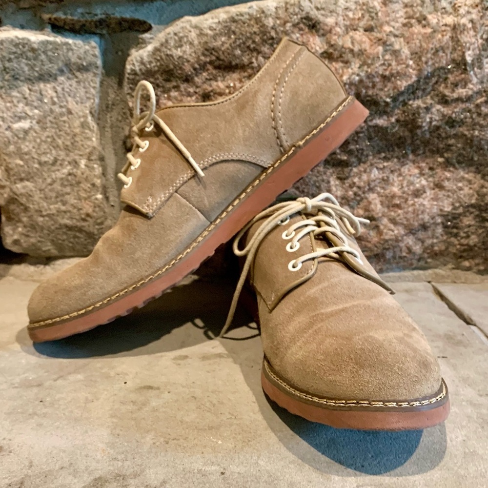 Hush Puppies suede Oxfords Size 9